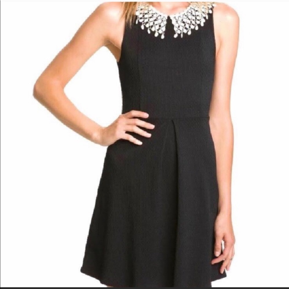 Free People Black dress with Beige Peter Pan collar Sz S